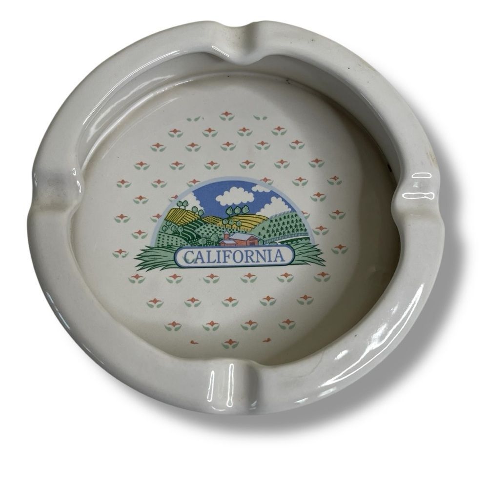 Vintage 80s California Souvenir Ashtray 4 Slot Tourist Universal Studios Cottage